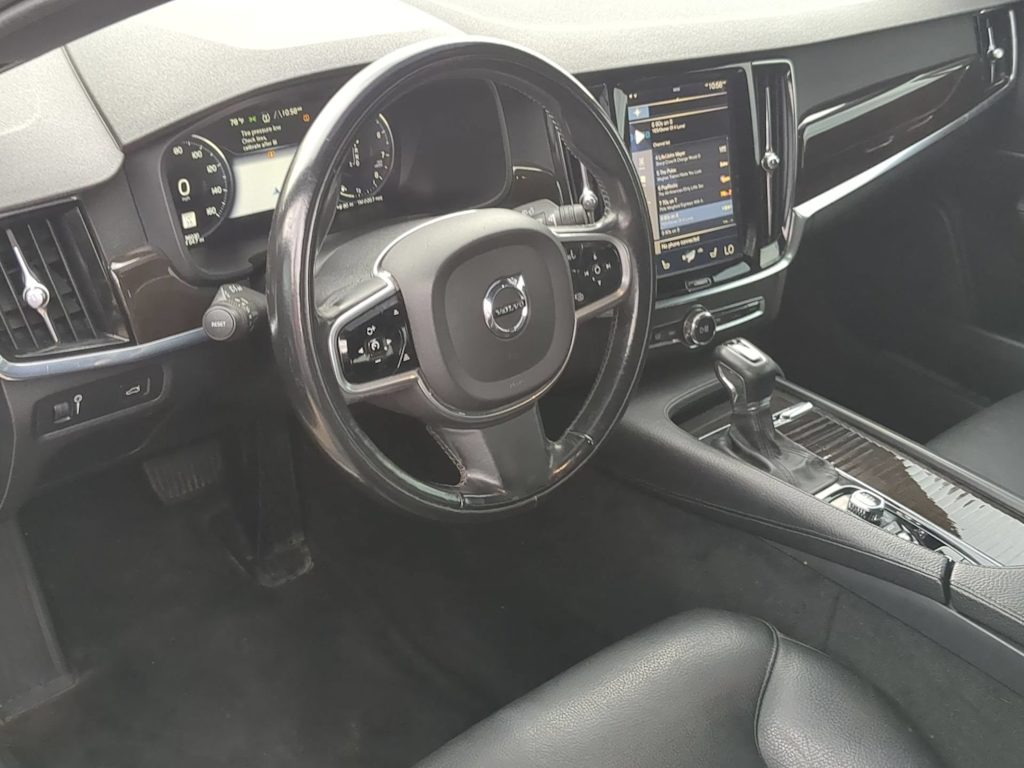 Thumbnail: 2018 Volvo S90 - 2