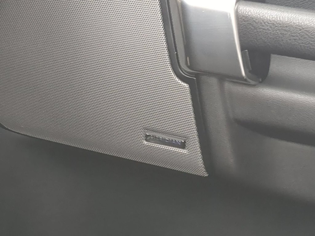 Thumbnail: 2016 Land Rover LR4 - 33