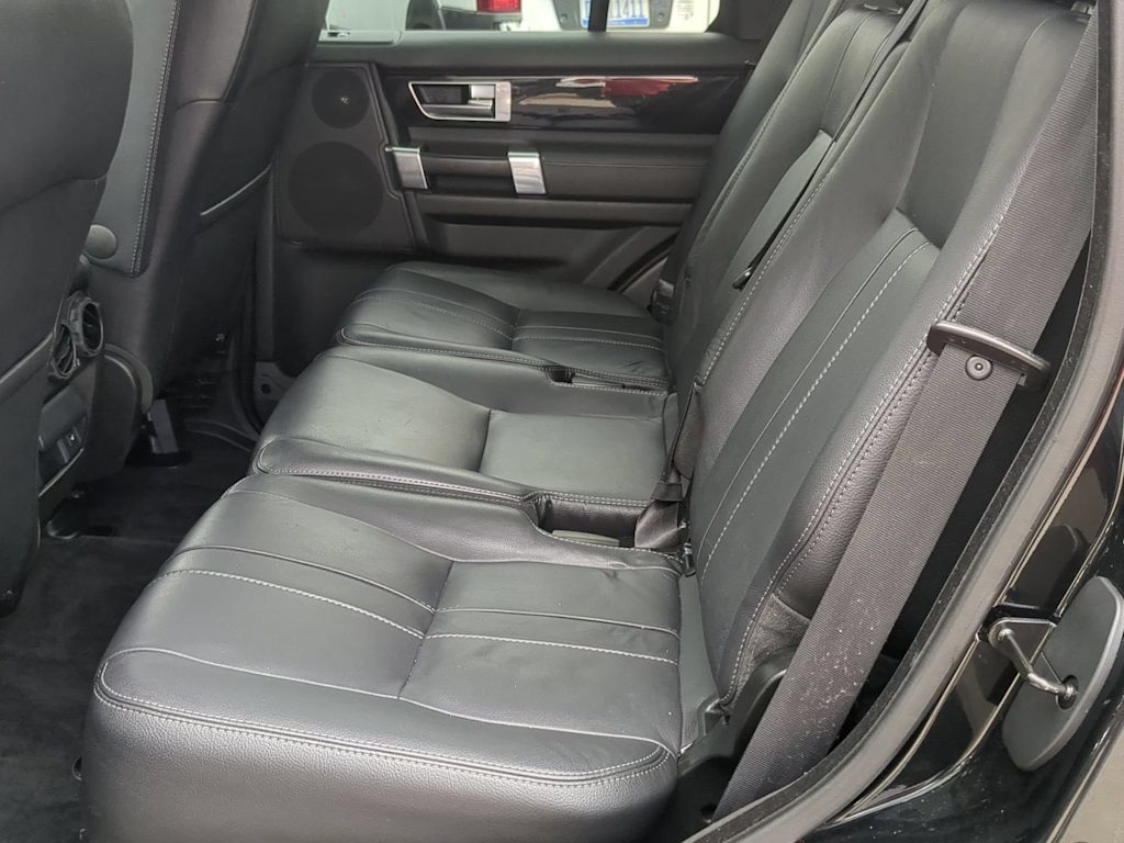 Thumbnail: 2016 Land Rover LR4 - 11