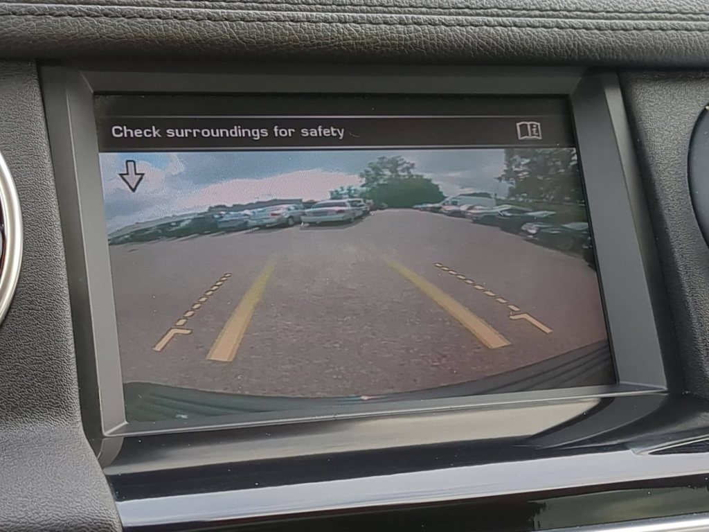 Thumbnail: 2016 Land Rover LR4 - 32