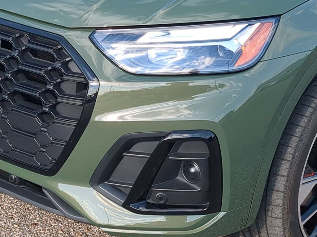 Thumbnail: 2021 Audi SQ5 - 23