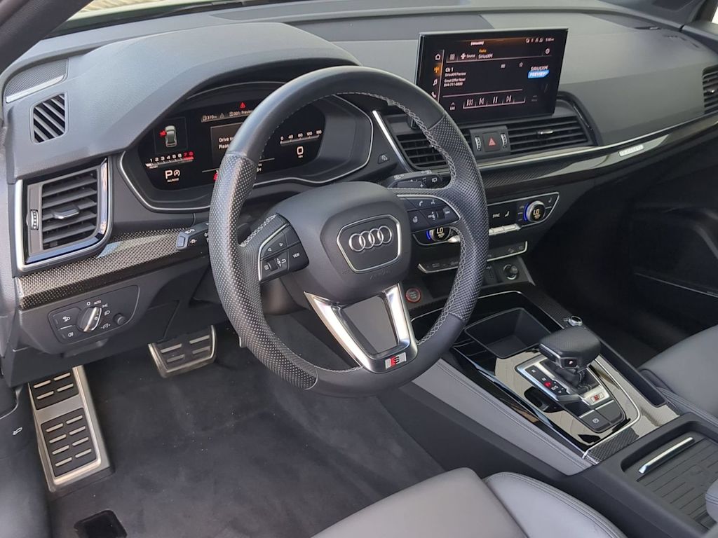 Thumbnail: 2021 Audi SQ5 - 2