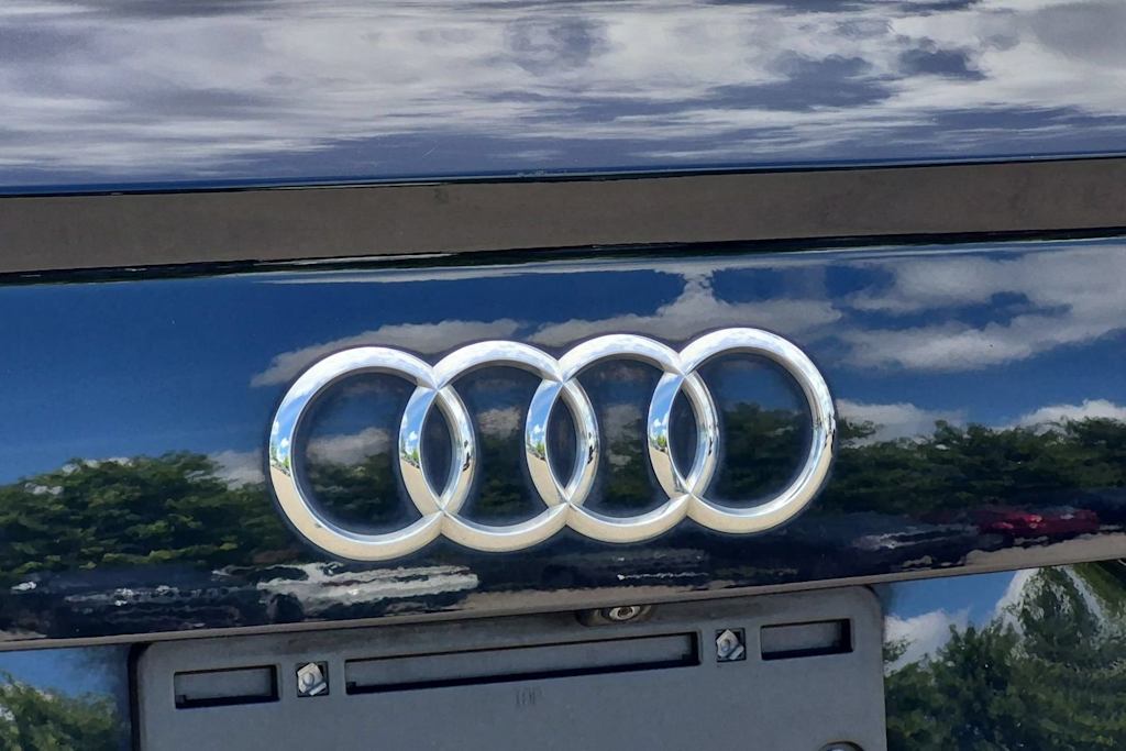 Thumbnail: 2017 Audi Q7 - 7