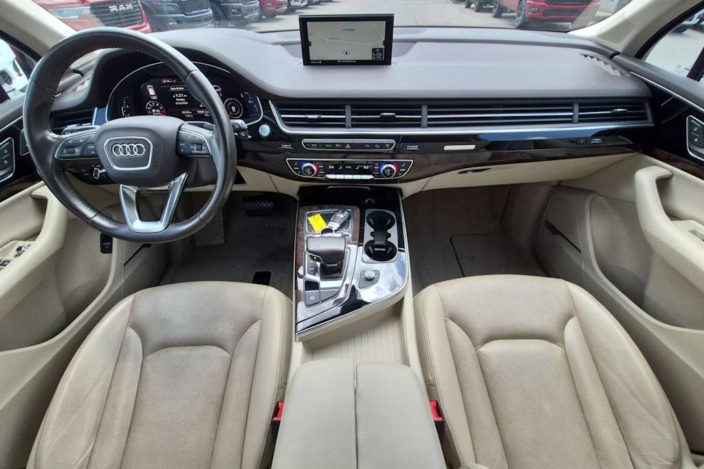Thumbnail: 2017 Audi Q7 - 10