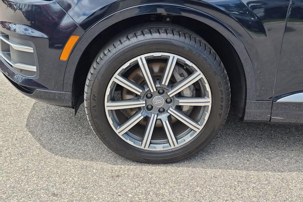 Thumbnail: 2017 Audi Q7 - 8