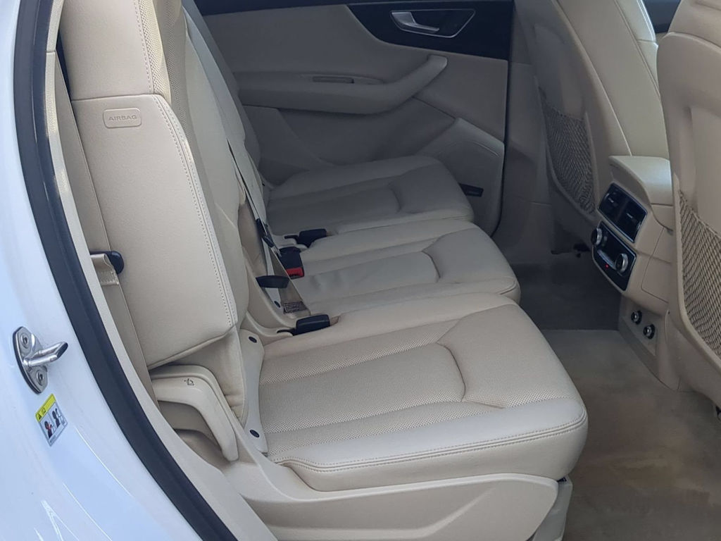 Thumbnail: 2019 Audi Q7 - 27