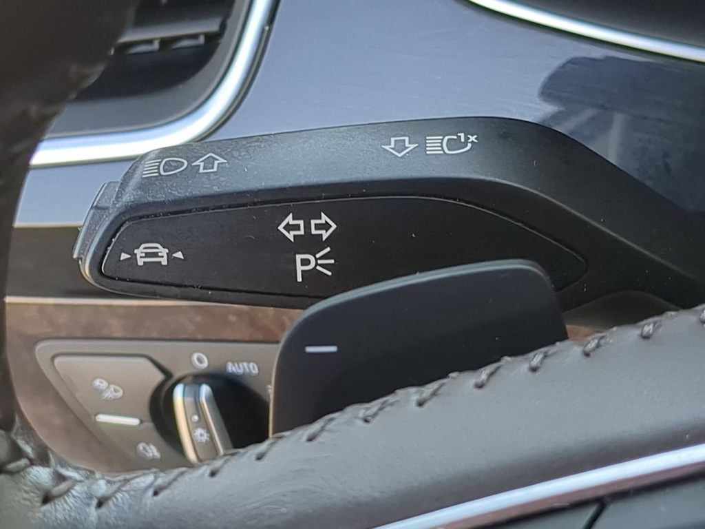 Thumbnail: 2019 Audi Q7 - 30