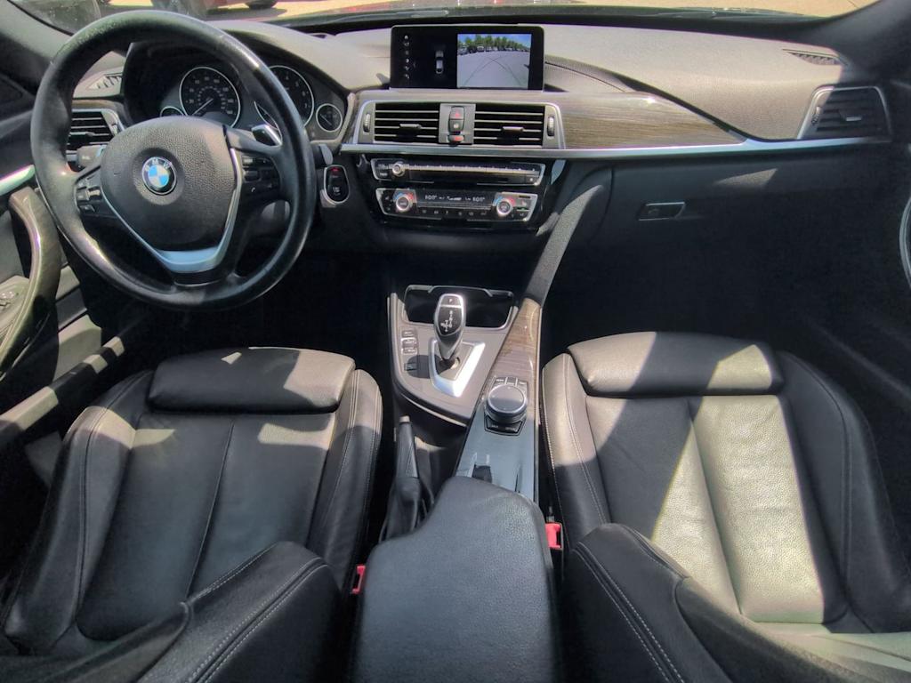 Thumbnail: 2019 BMW 3 Series - 10