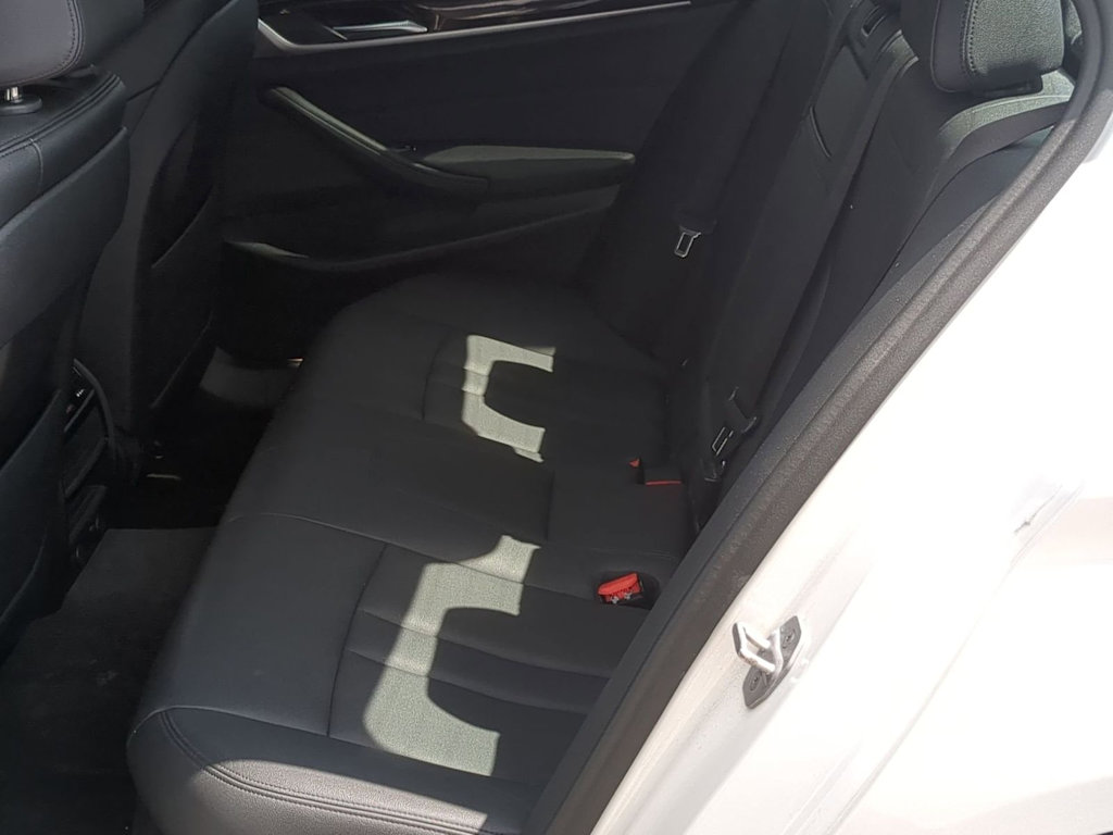 Thumbnail: 2019 BMW 5 Series - 27
