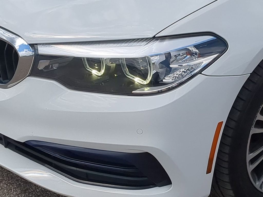 Thumbnail: 2019 BMW 5 Series - 24