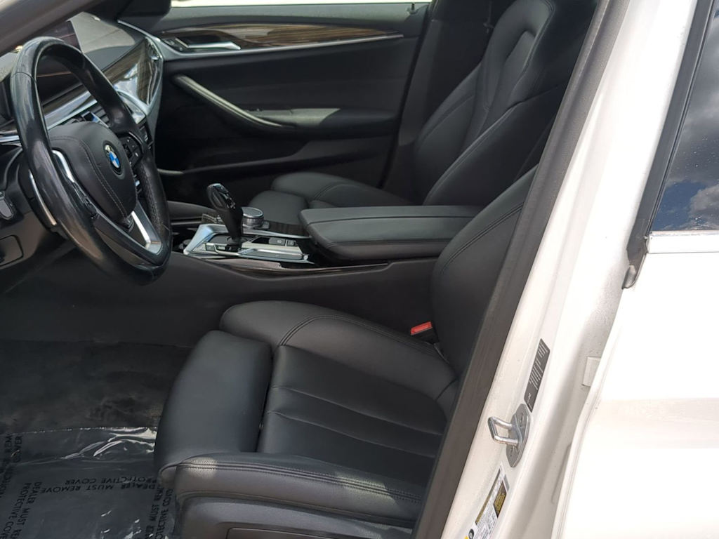 Thumbnail: 2019 BMW 5 Series - 10