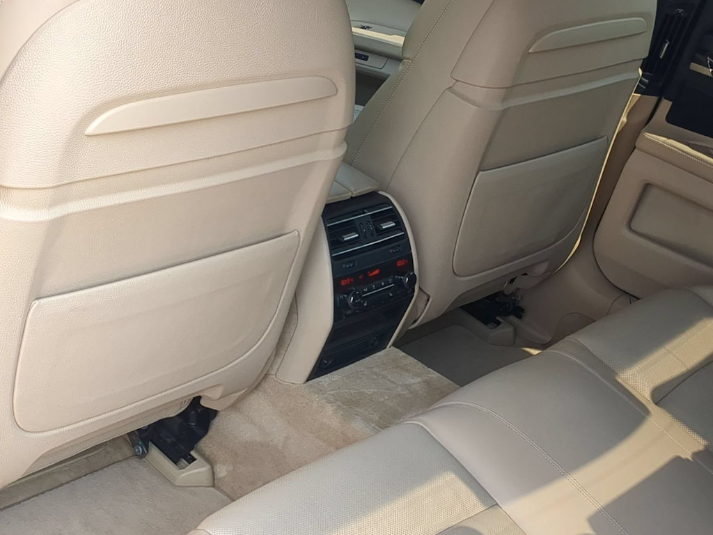 Thumbnail: 2014 BMW 7 Series - 26
