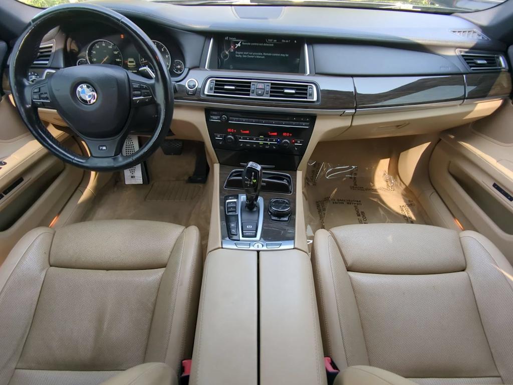 Thumbnail: 2014 BMW 7 Series - 8