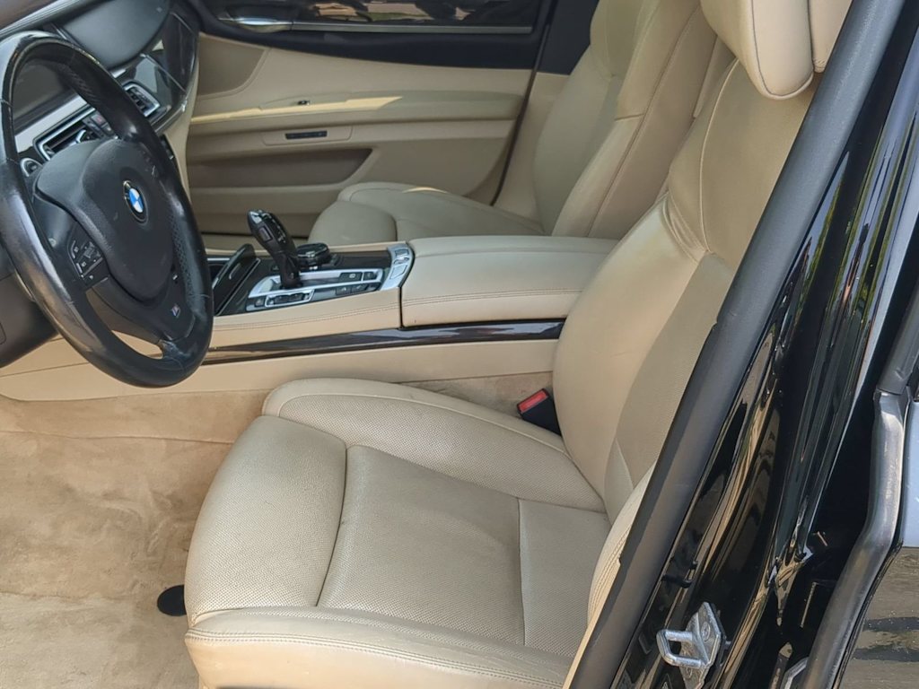 Thumbnail: 2014 BMW 7 Series - 9