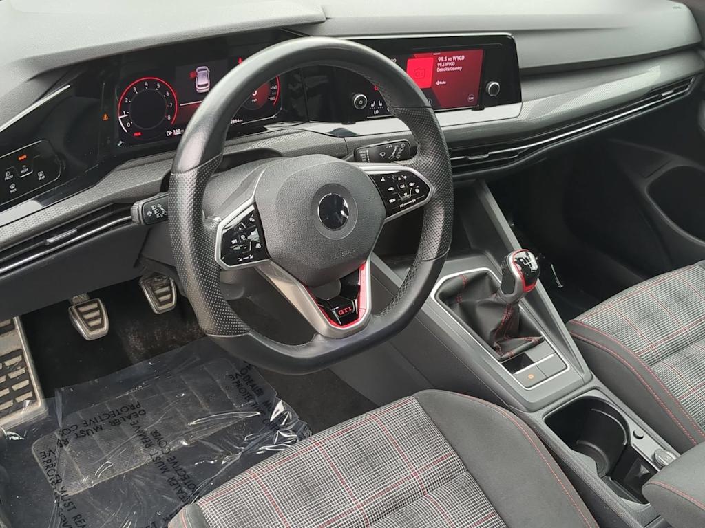 Thumbnail: 2022 Volkswagen Golf - 2