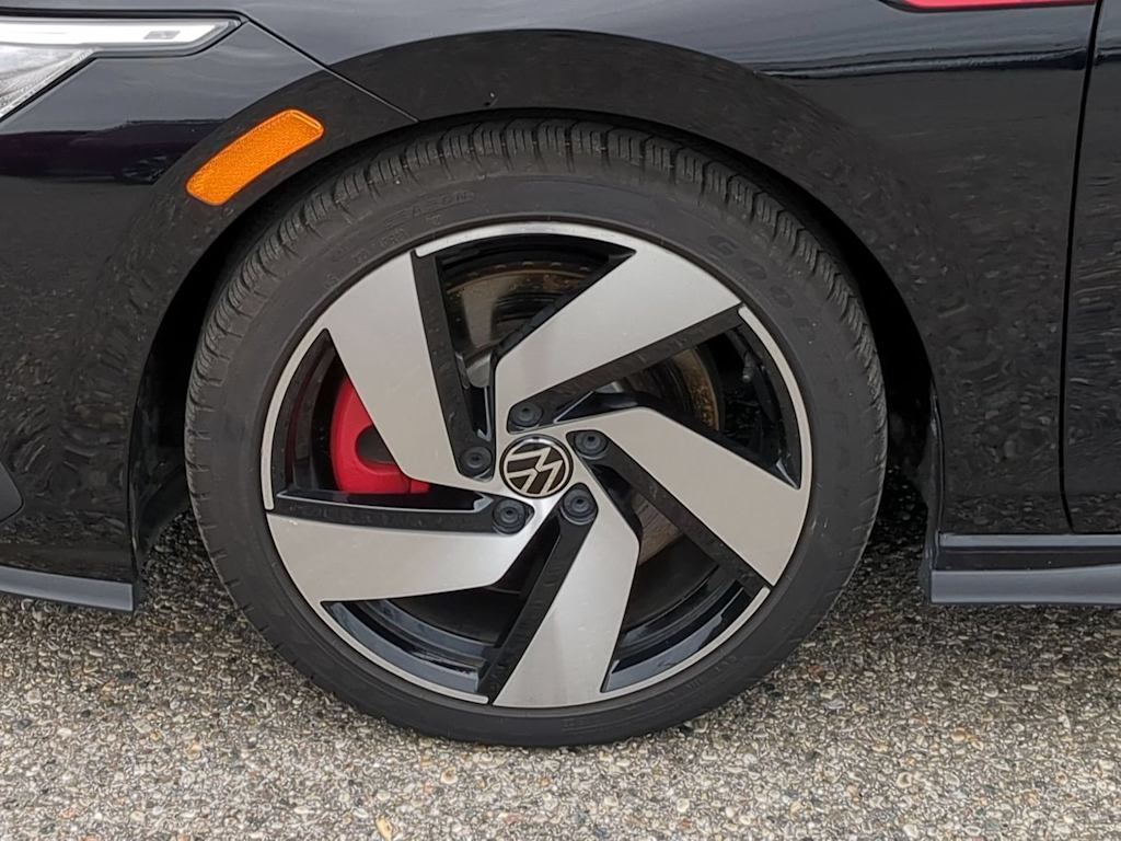Thumbnail: 2022 Volkswagen Golf - 8