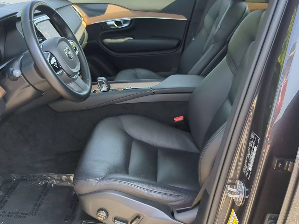 Thumbnail: 2023 Volvo XC90 - 10