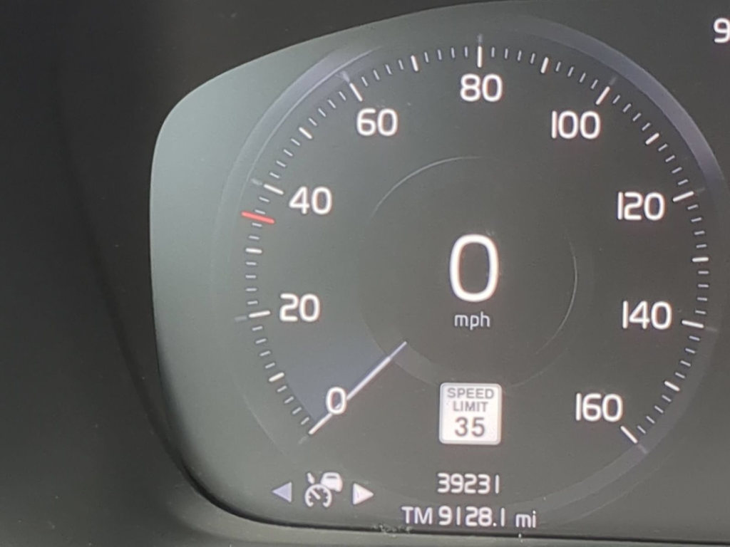 Thumbnail: 2020 Volvo XC40 - 15
