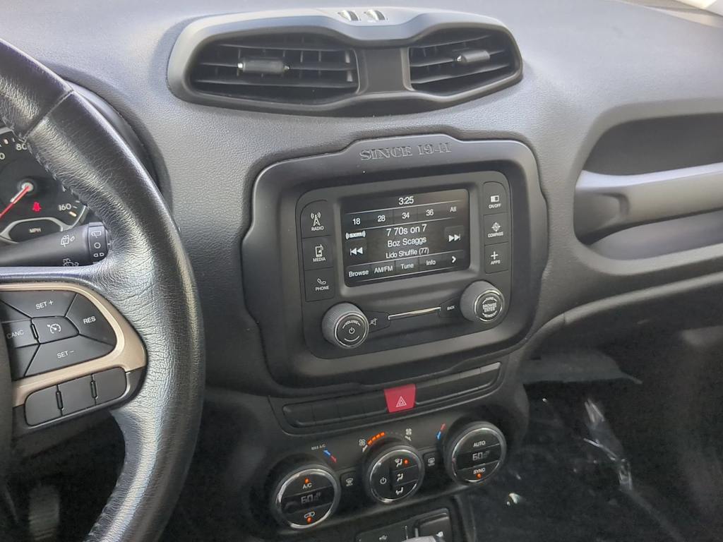 Thumbnail: 2015 Jeep Renegade - 14