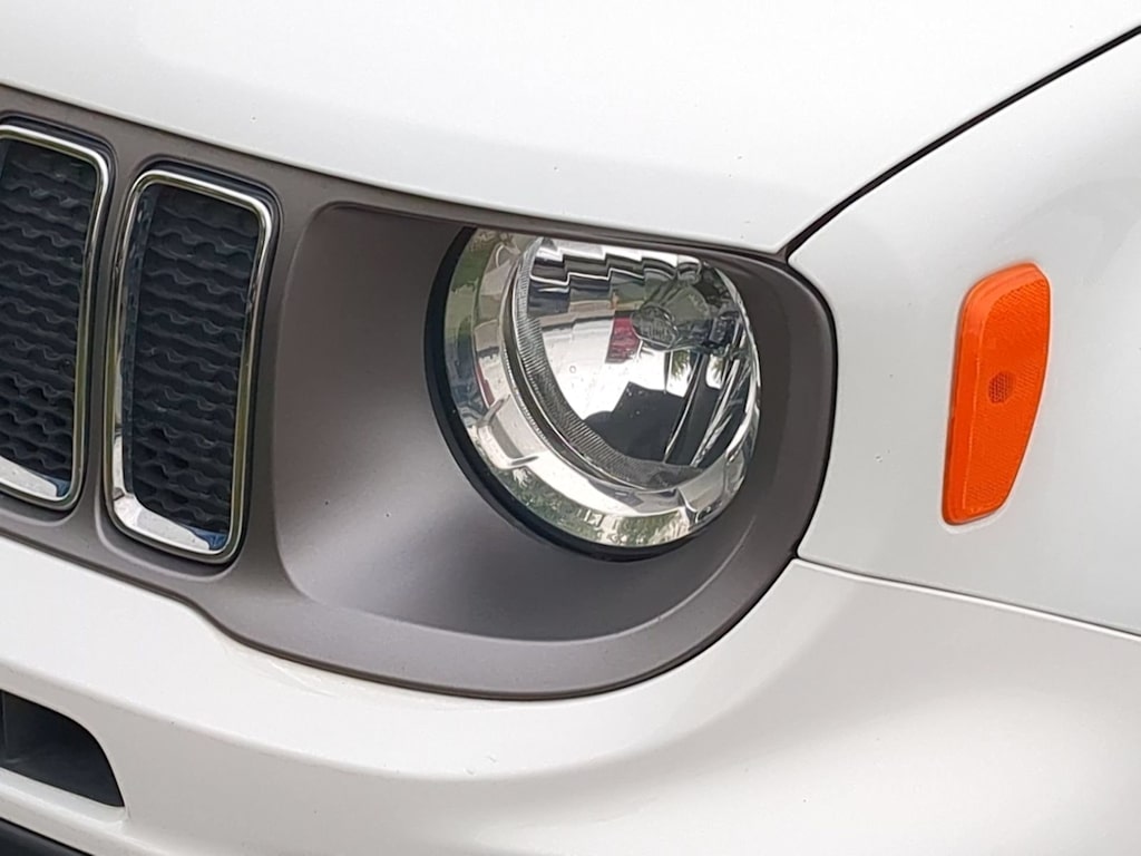Thumbnail: 2020 Jeep Renegade - 23