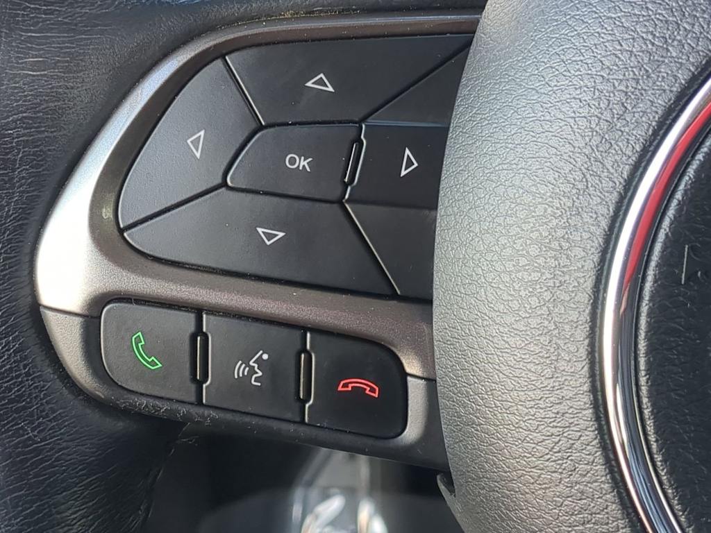 Thumbnail: 2021 Jeep Renegade - 35