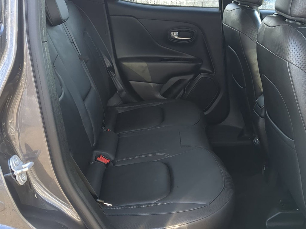 Thumbnail: 2021 Jeep Renegade - 34