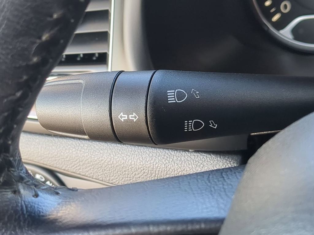 Thumbnail: 2021 Jeep Renegade - 18