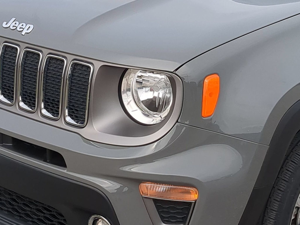 Thumbnail: 2021 Jeep Renegade - 22
