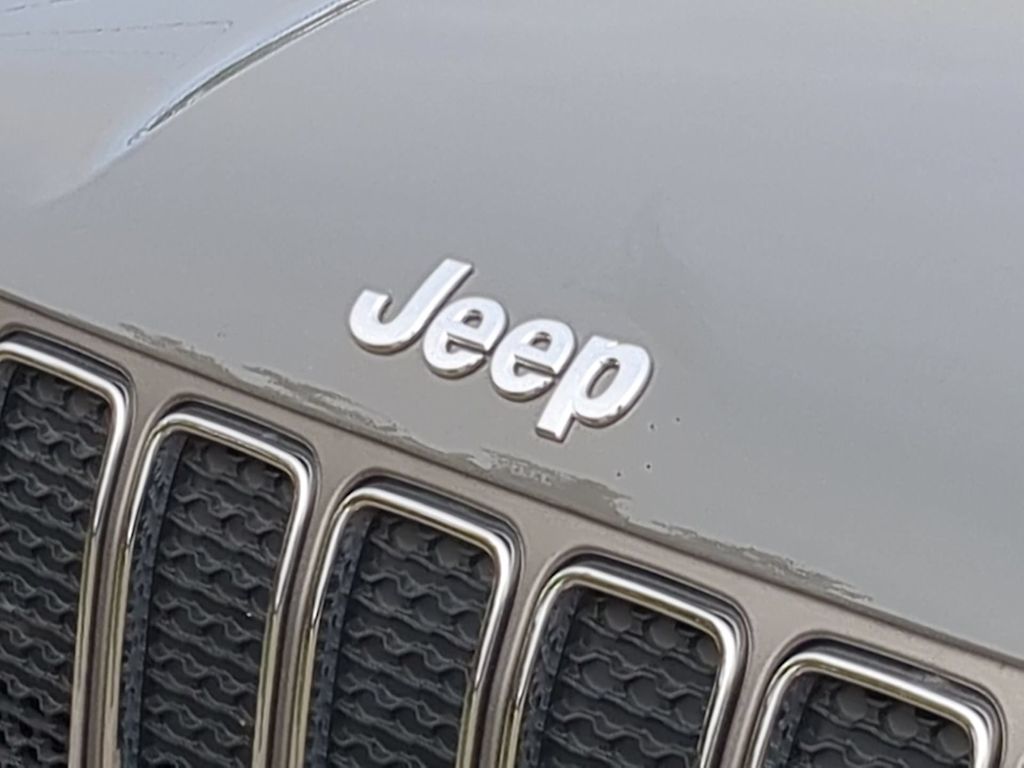 Thumbnail: 2021 Jeep Renegade - 7