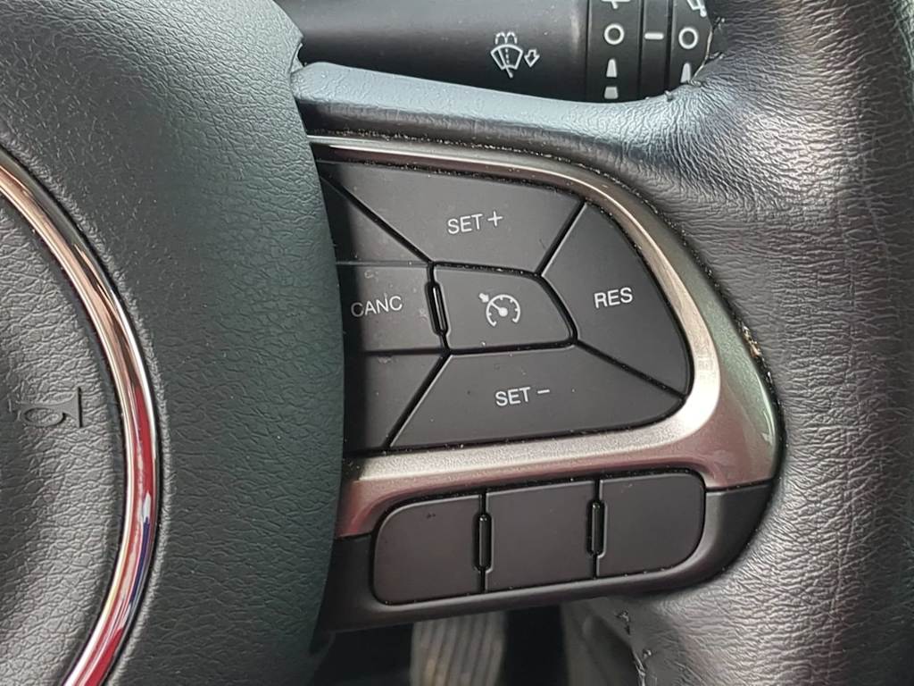 Thumbnail: 2021 Jeep Renegade - 28