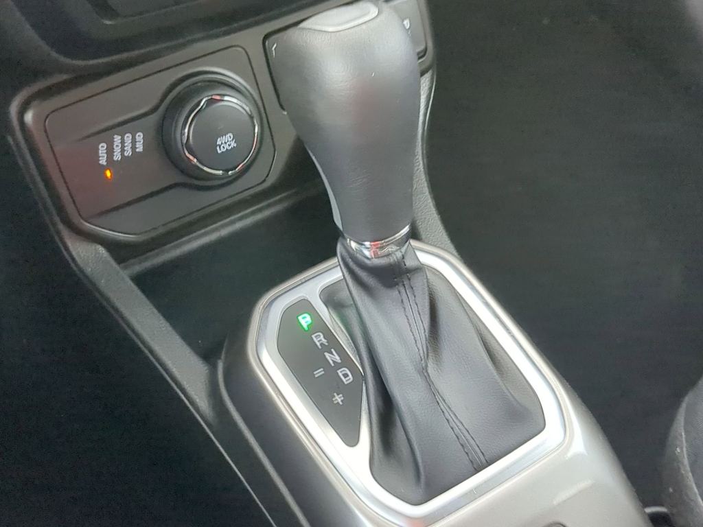 Thumbnail: 2021 Jeep Renegade - 33