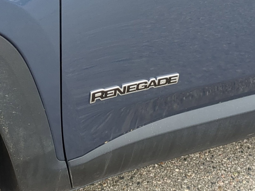 Thumbnail: 2021 Jeep Renegade - 24