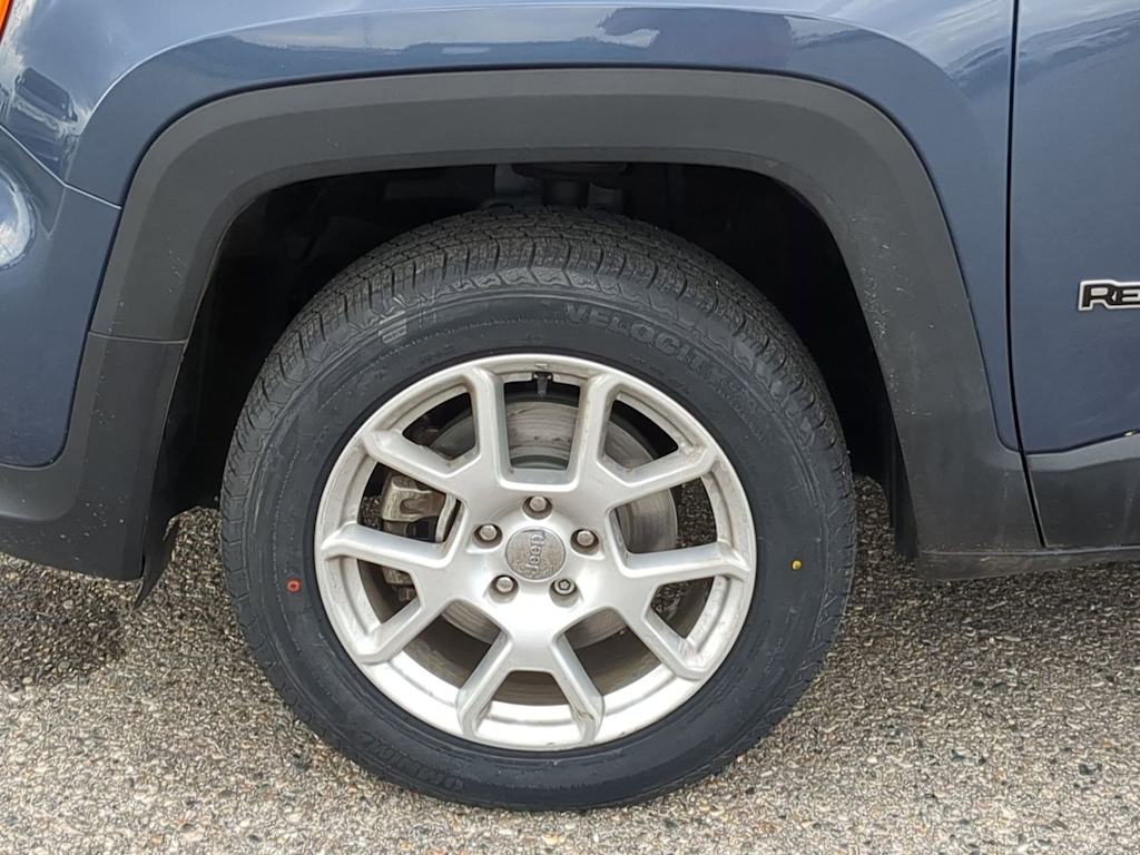 Thumbnail: 2021 Jeep Renegade - 8