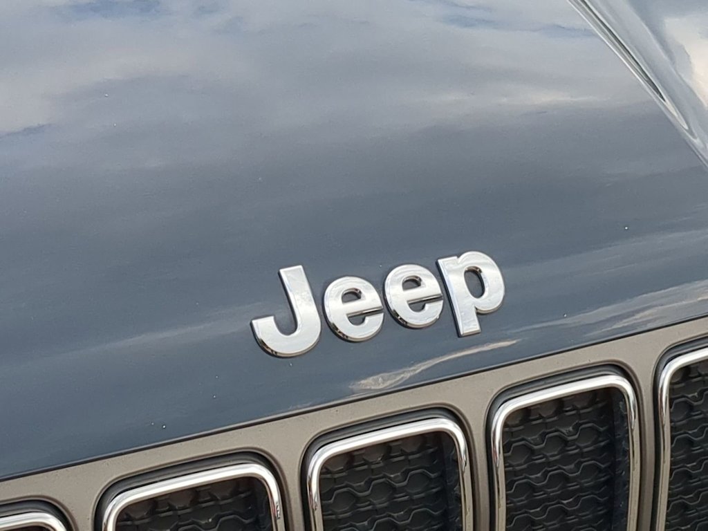 Thumbnail: 2021 Jeep Renegade - 7