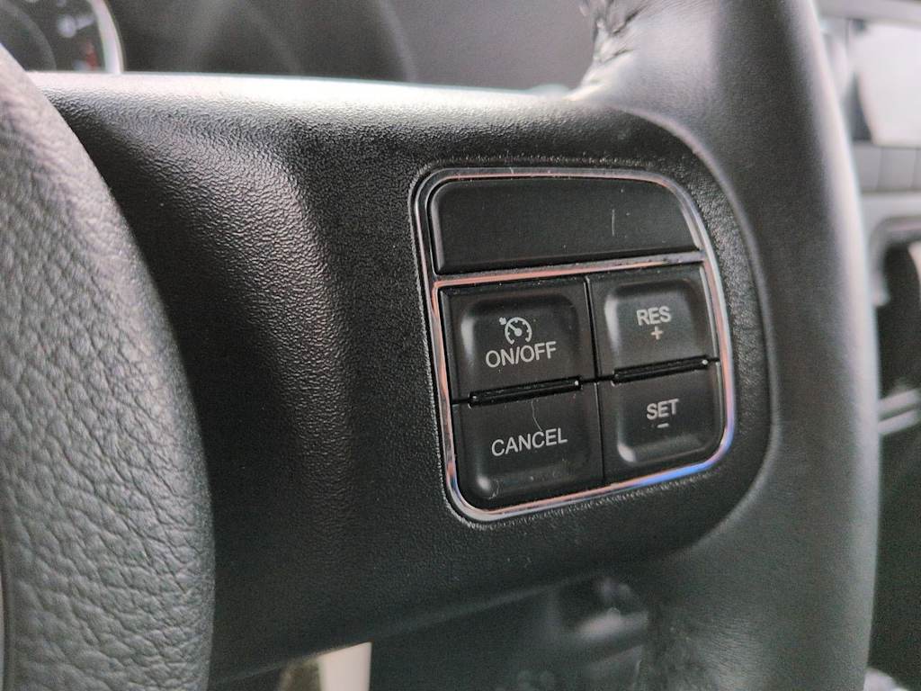Thumbnail: 2016 Jeep Wrangler - 32