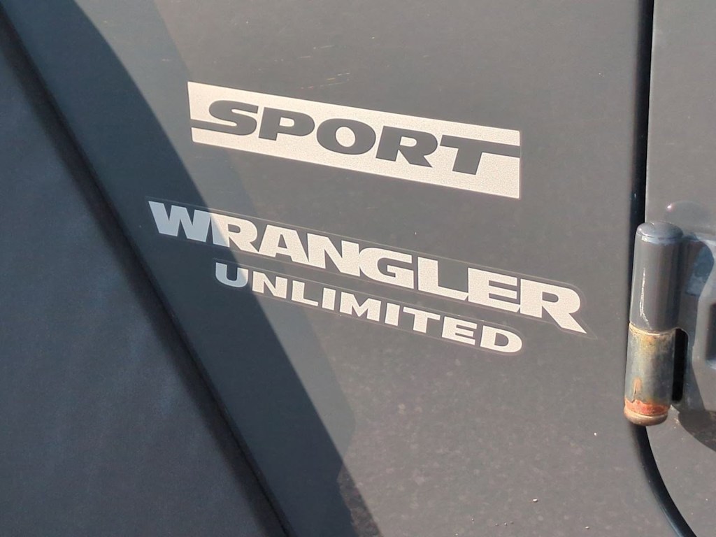 Thumbnail: 2017 Jeep Wrangler - 24