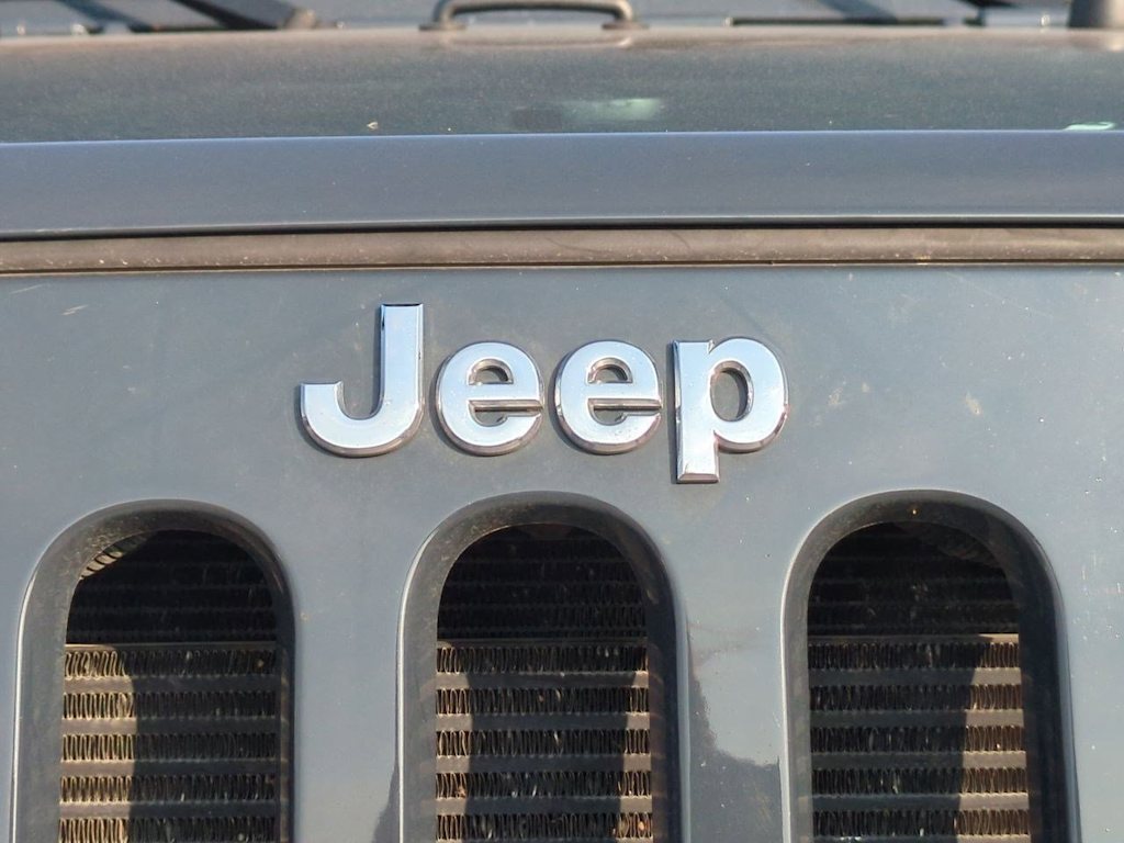 Thumbnail: 2017 Jeep Wrangler - 7