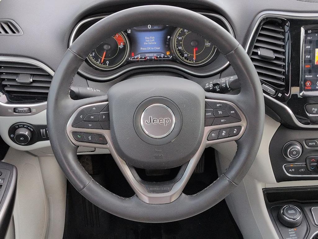 Thumbnail: 2022 Jeep Cherokee - 14
