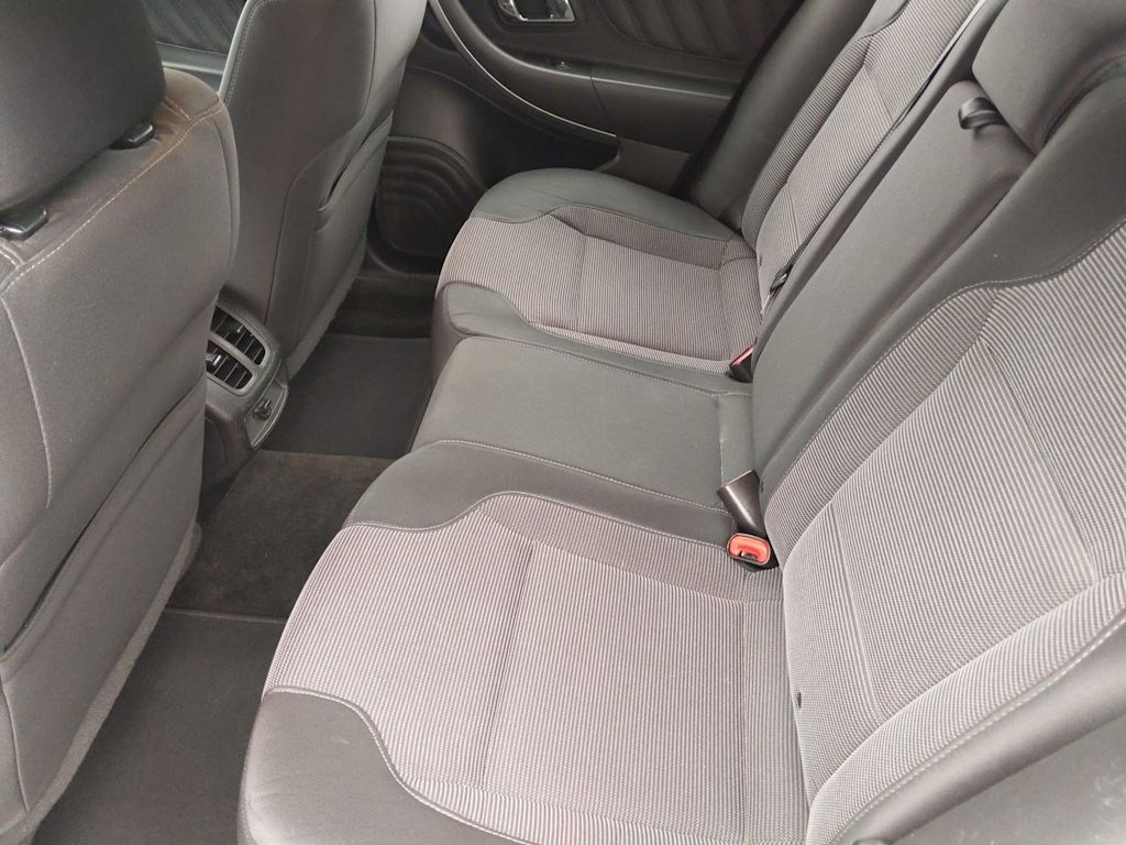 Thumbnail: 2016 Ford Taurus - 27