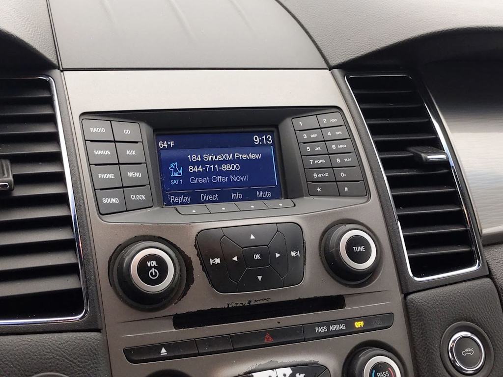 Thumbnail: 2016 Ford Taurus - 14