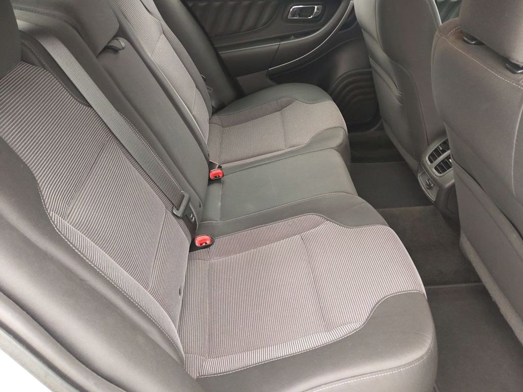 Thumbnail: 2016 Ford Taurus - 28