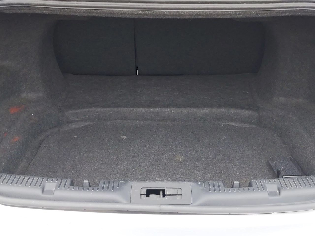 Thumbnail: 2016 Ford Taurus - 17