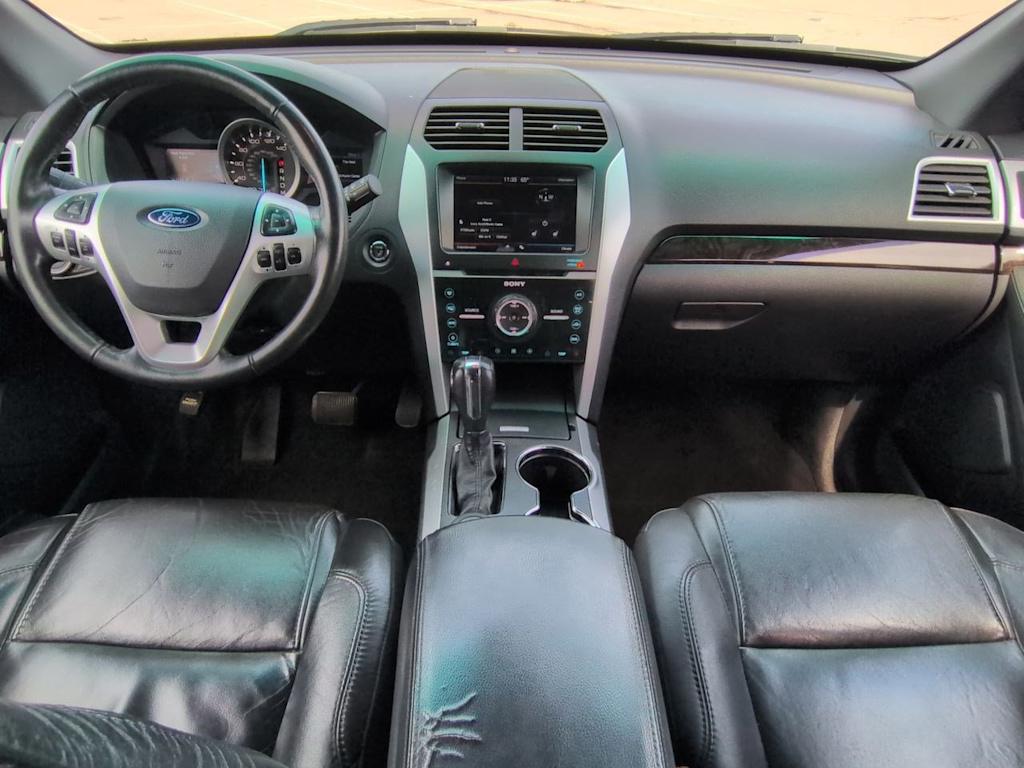 Thumbnail: 2015 Ford Explorer - 10
