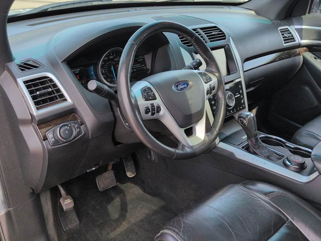 Thumbnail: 2015 Ford Explorer - 2