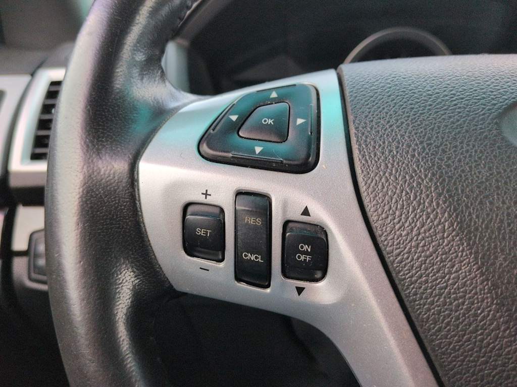 Thumbnail: 2015 Ford Explorer - 29