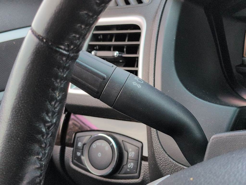 Thumbnail: 2015 Ford Explorer - 31