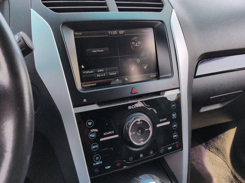 Thumbnail: 2015 Ford Explorer - 15