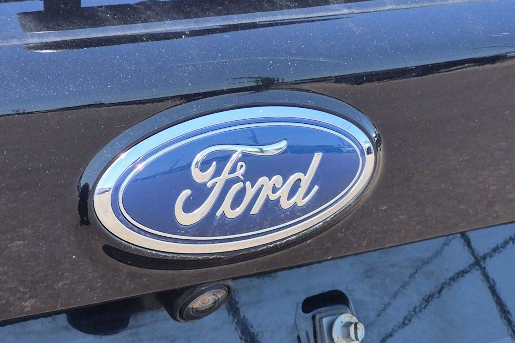 Thumbnail: 2019 Ford Escape - 7