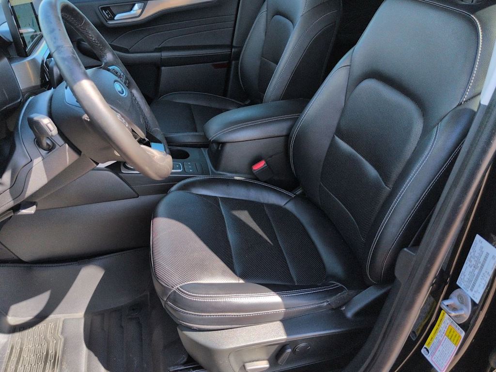 Thumbnail: 2022 Ford Escape - 11
