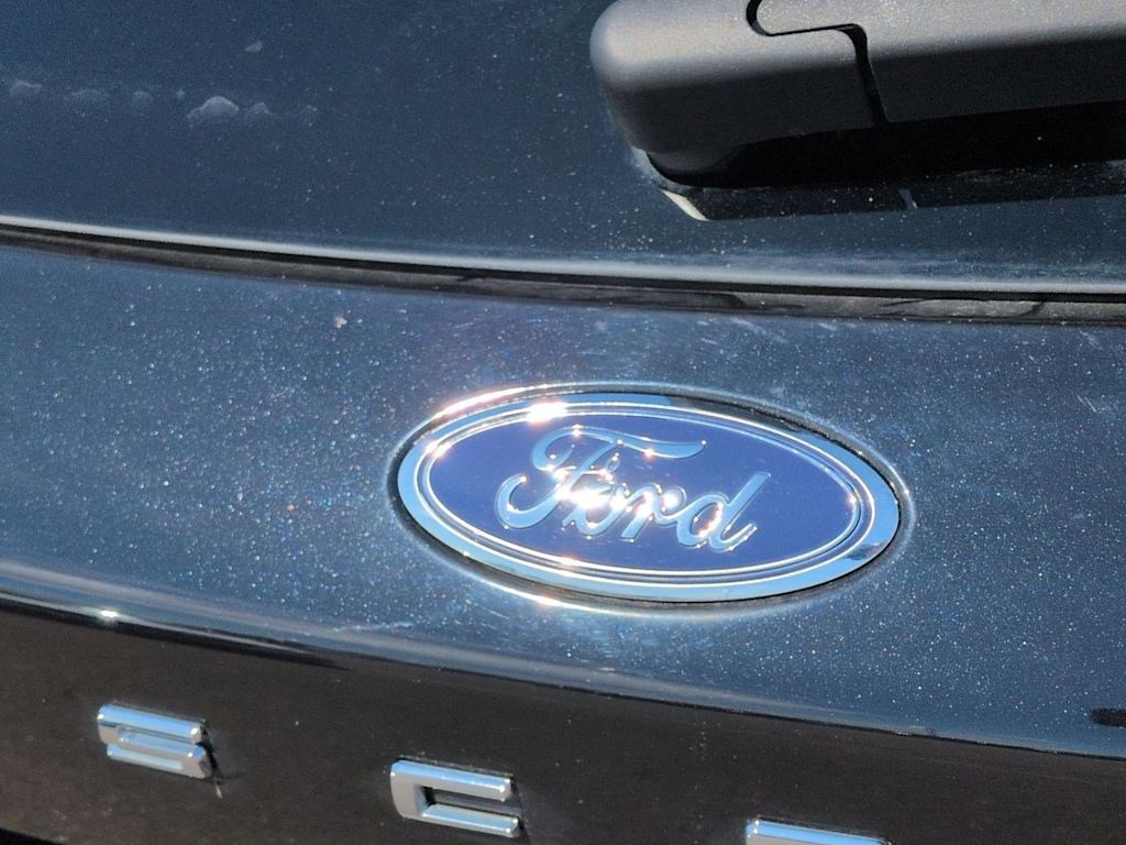 Thumbnail: 2022 Ford Escape - 24